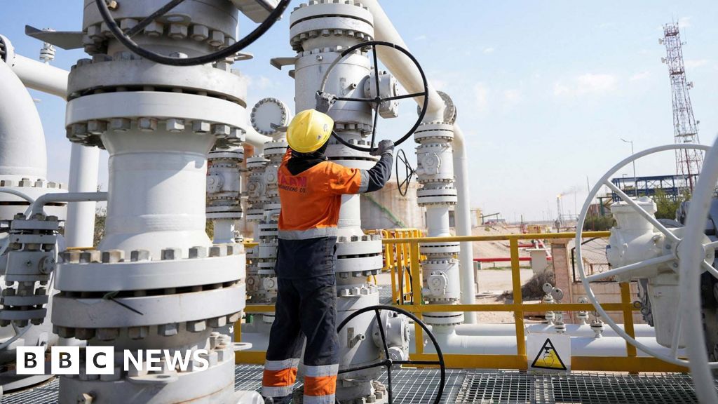 What on earth is going on with the oil price? - BBC