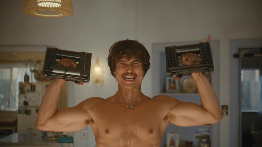 Charles Melton, Beef