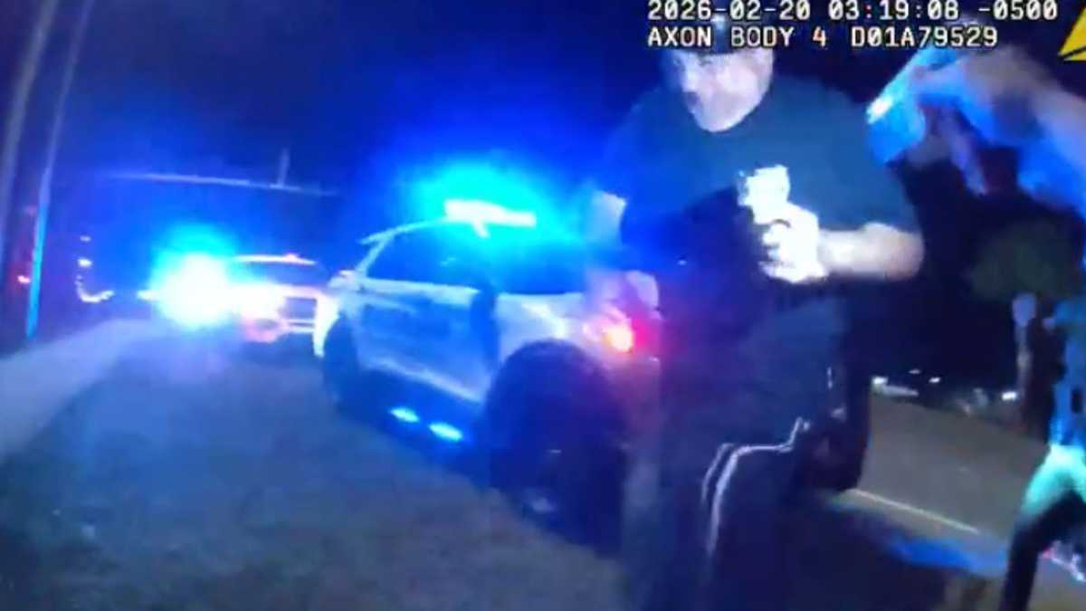 Bodycam shows homicide suspect pointing gun at deputy, pulling trigger in Charlotte County