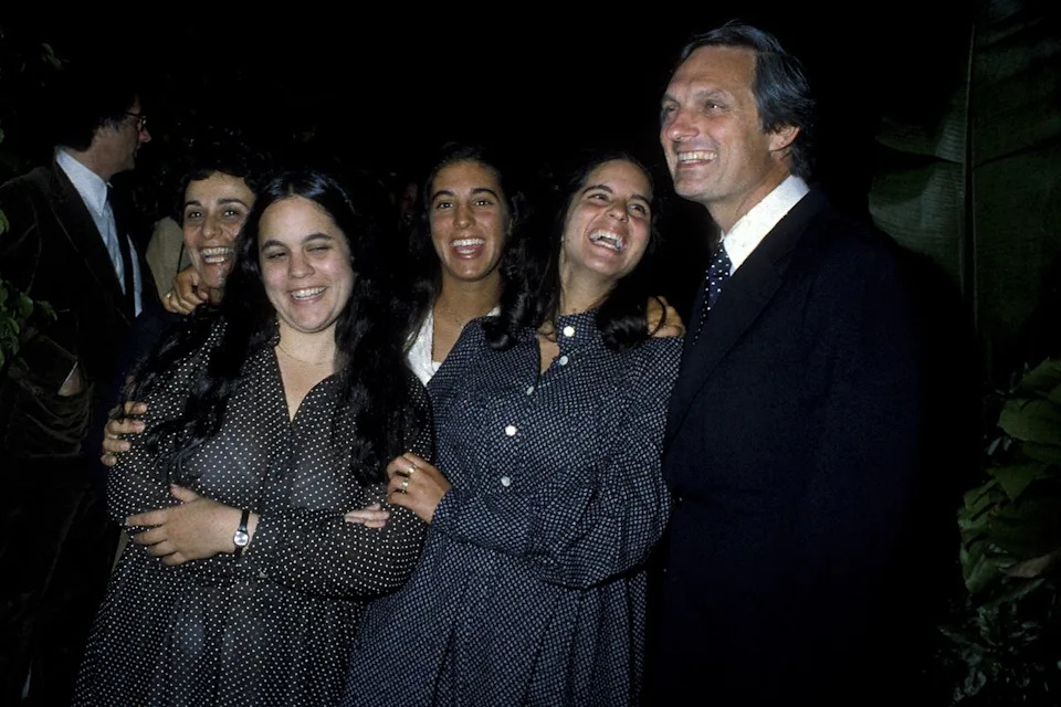 Alan Alda (R), wife Arlene (L) and their daughters Eva, Elizabeth and Beatrice at Elizabeth's 19th birthday party in New York City in 1979Credit: Ron Galella, Ltd./Ron Galella Collection via Getty