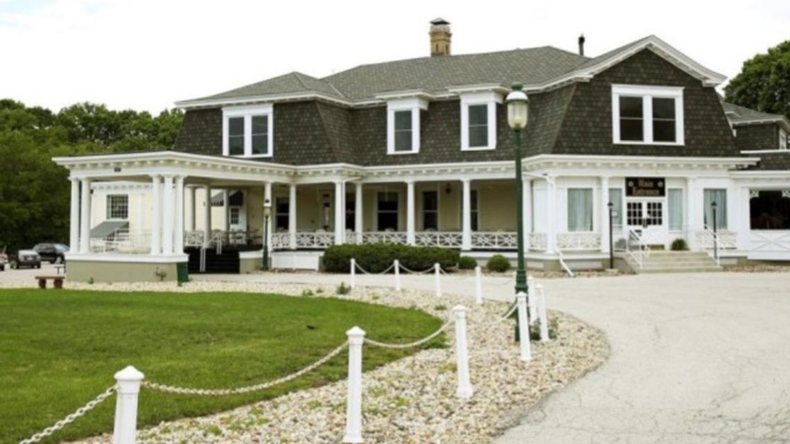 Rock Island Arsenal to demolish historic golf clubhouse, stone bridge