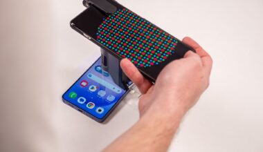 I've done extensive testing on the Galaxy S26 Ultra's 8-bit display, and it isn't a big problem, but it could be