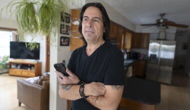 Vermonters adjust to a health care landscape without Medicare Advantage 