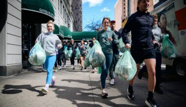 'Plogging' fitness trend taking over NYC's dirty streets