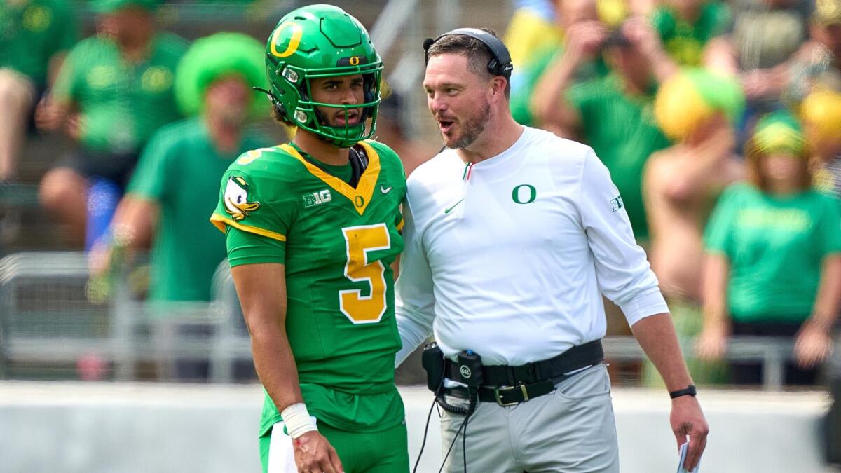 College football's most impactful re-signings for 2026 season