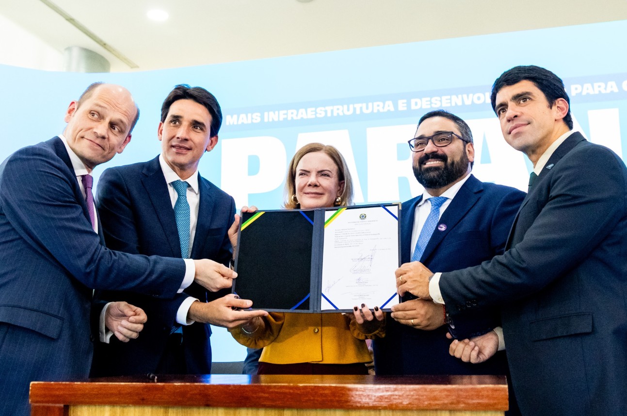 BREAKING NEWS: DEME signs contract for Paranagua access channel concession