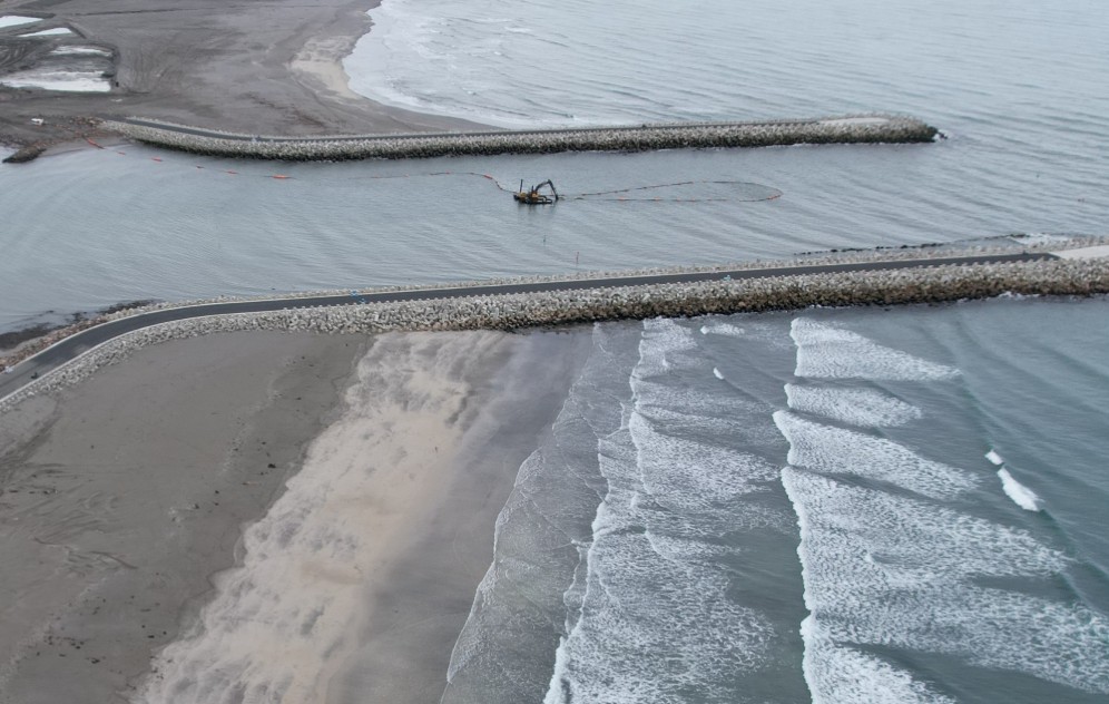 BREAKING NEWS: New Zealand buys new dredging equipment