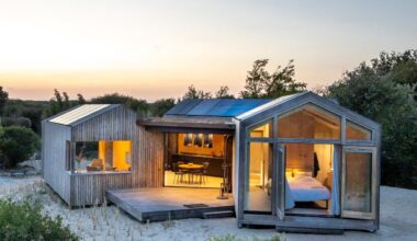 Woonpioniers builds a house that "moves with the dunes"