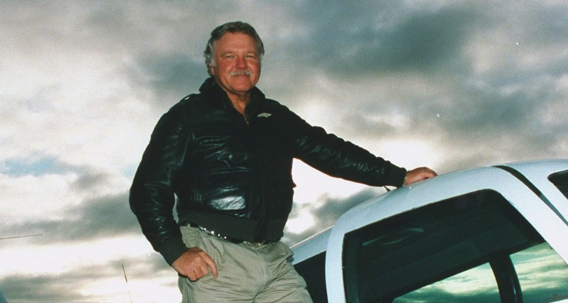 Bo Gritz, Former Green Beret Who Inspired 'Rambo,' Dead at 87