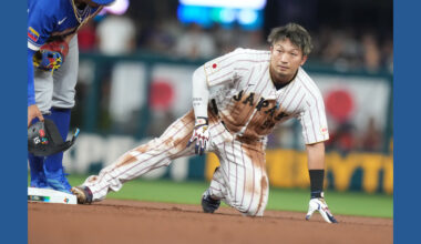 Japan's Seiya Suzuki leaves WBC quarterfinal after appearing to hurt leg on slide
