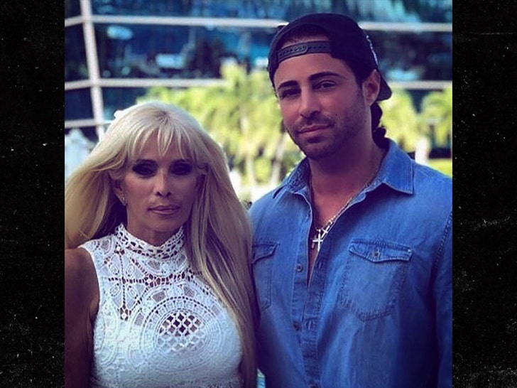 victoria gotti and son Carmine Gotti Agnello insta 1