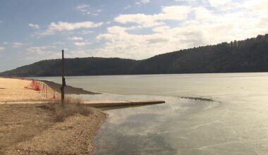 Visitors embrace record-breaking warmth at Beltzville State Park