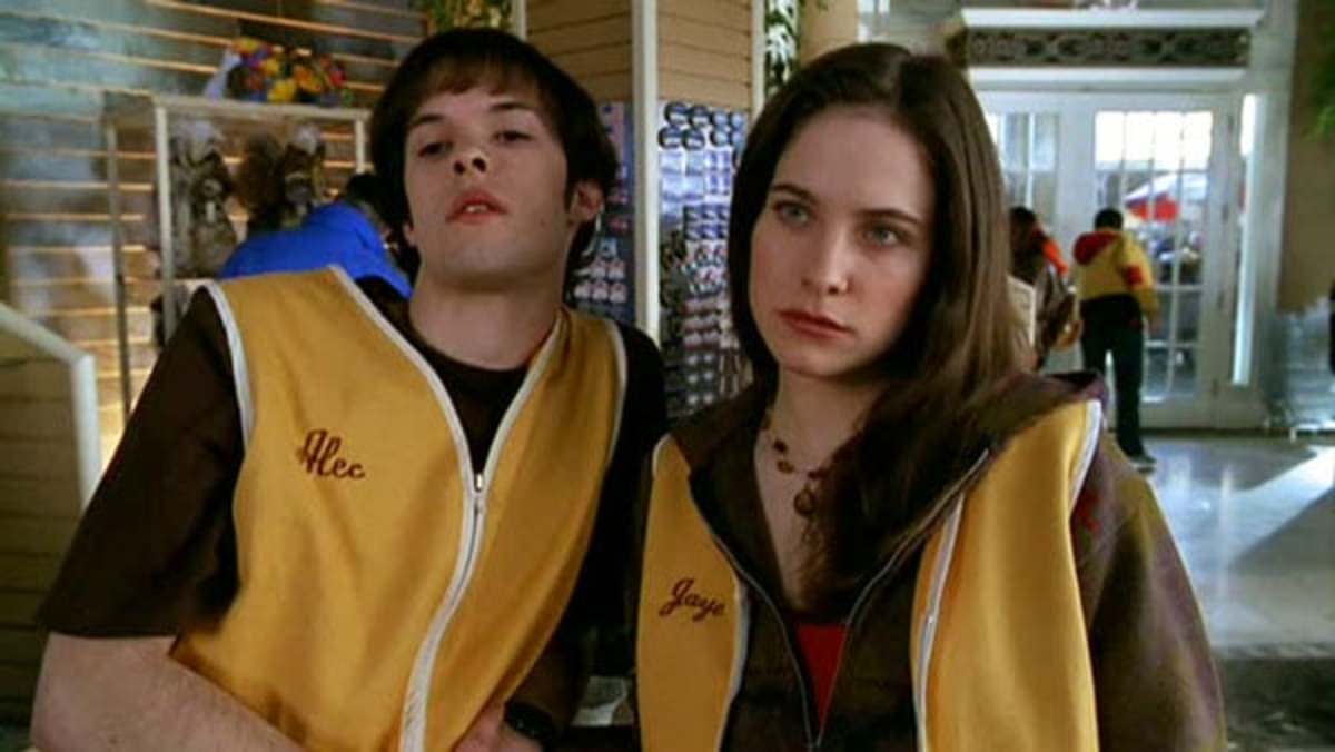 Caroline Dhavernas (right) led the cast of <em>Wonderfalls</em>, the fantasy-comedy that lasted only four episodes on FOX. FOX