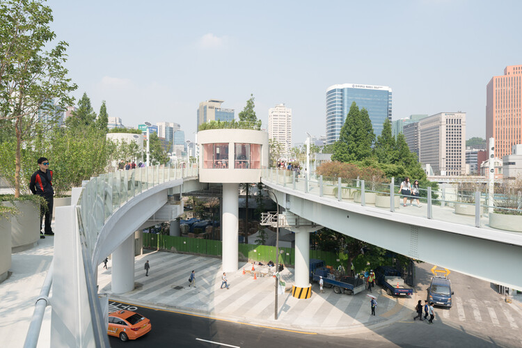 Designing the Sensory City: Architecture, Light Pollution, and Urban Noise - Image 6 of 13