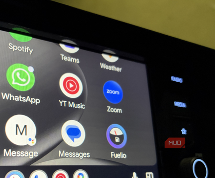 Fuelio app visible on Android Auto dashboard