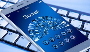 Governor visits Marlton high school to highlight online child safety initiative