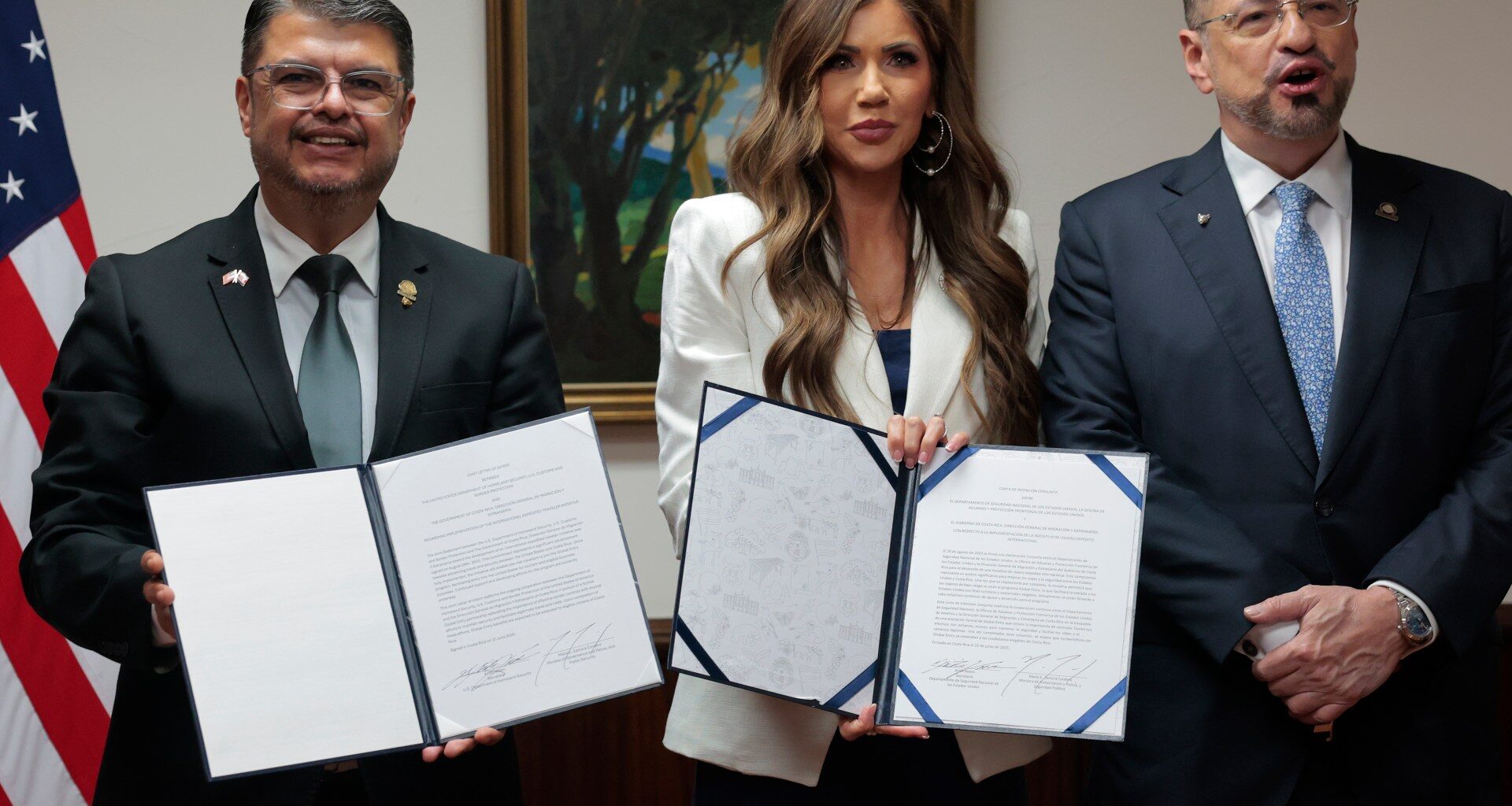 Costa Rica to accept 25 deportees per week under Trump deportation effort | Donald Trump News