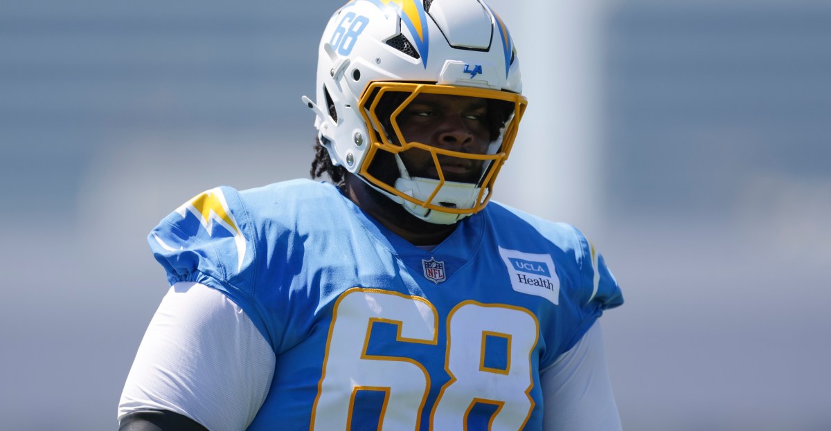 2026 NFL Free Agency | Miami Dolphins sign OL Jamaree Salyer