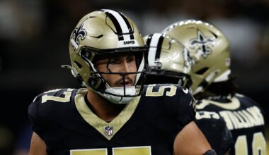 Patriots add converted long snapper in second week of NFL free agency