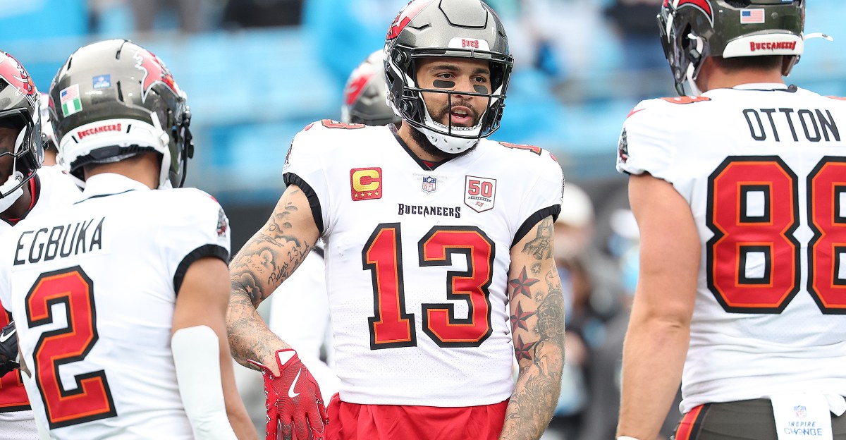 The 49ers found a creative way to structure Mike Evans’ contract