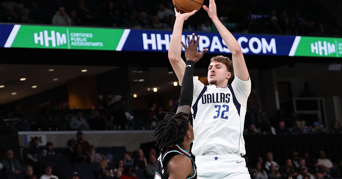 Mavericks snap 8-game losing streak in 120-112 win over Grizzlies