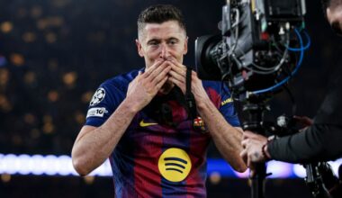 Robert Lewandowski edging closer to staying at Barcelona