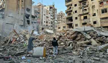 Live updates: White House says Iran talks proceeding as foreign minister denies negotiations