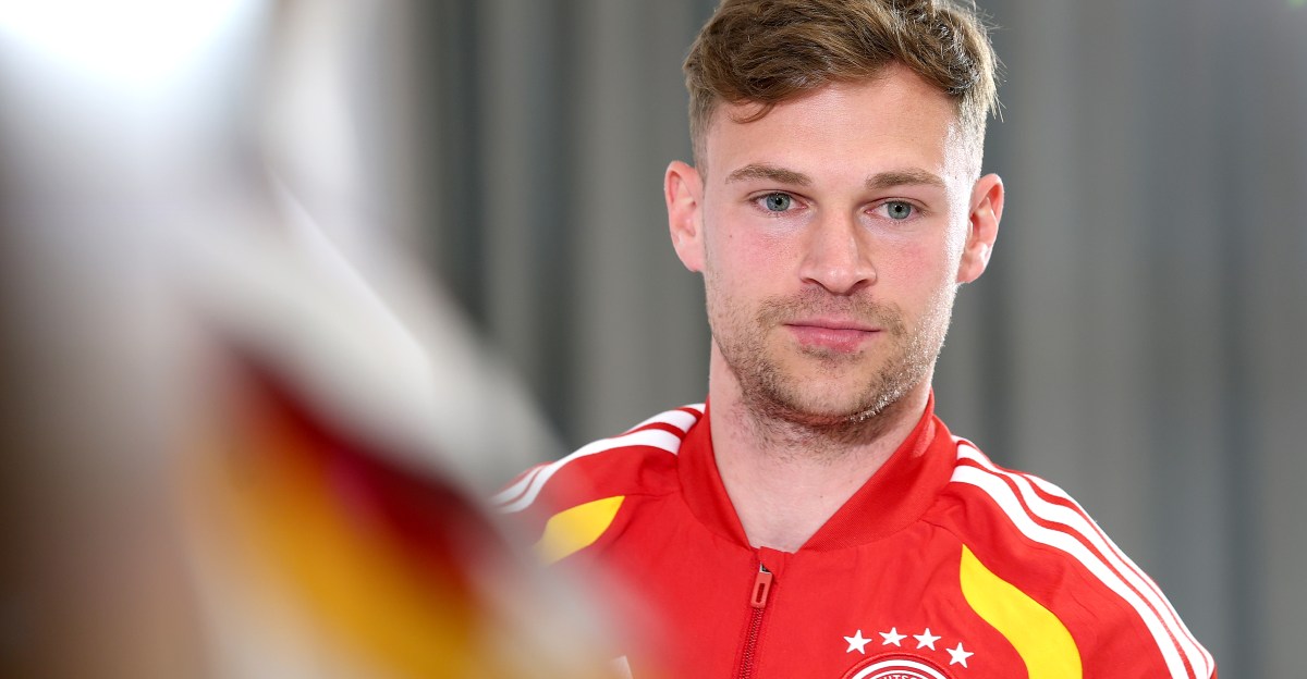 Joshua Kimmich refuses return to midfield despite Germany squad crisis