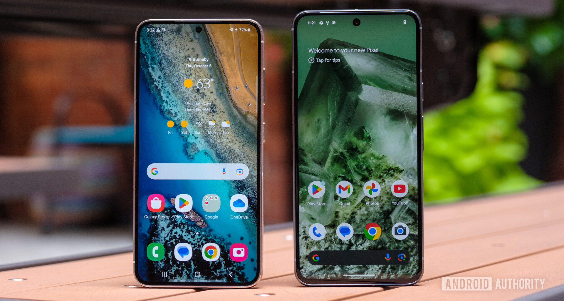 google pixel 8 vs samsung galaxy s23 displays
