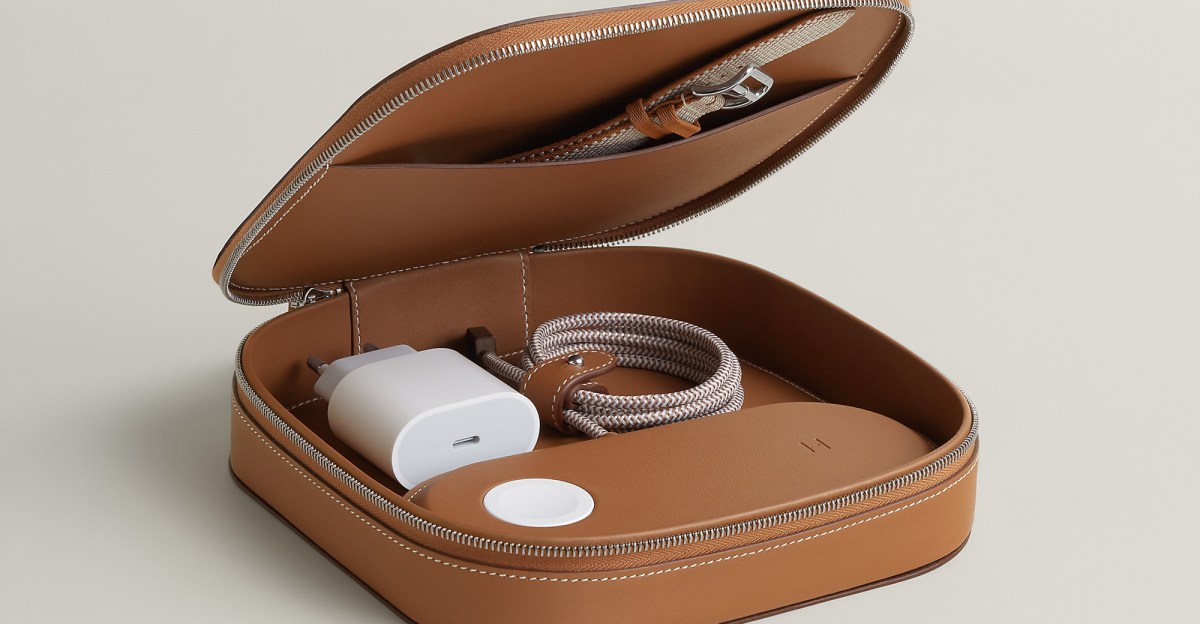 Hermès doesn’t include a power adapter with its $5,150 charging case