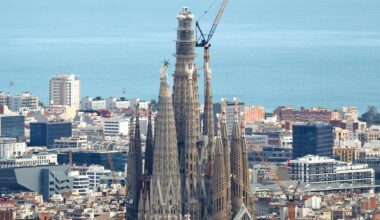 Final Piece of Antoni Gaudí's Sagrada Familia Central Tower Installed