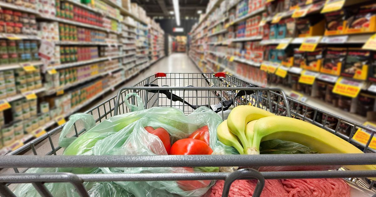 Australian consumer confidence: Consumer confidence reaches new low, according to report