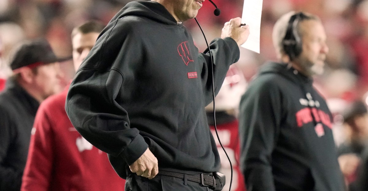 Wisconsin Football: Badgers land commitment from 4 star OL recruit