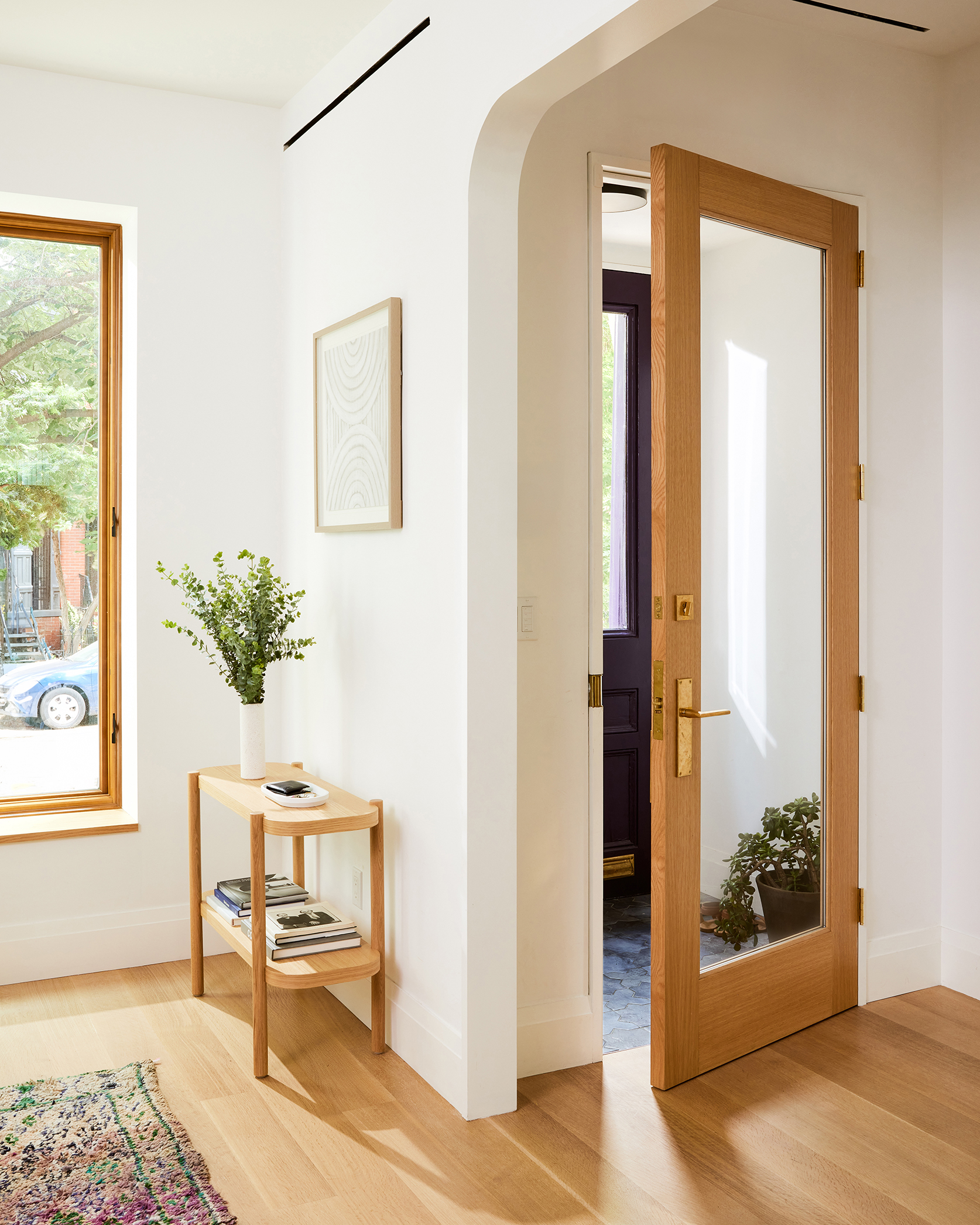 ENTRY FROM VESTIBULE