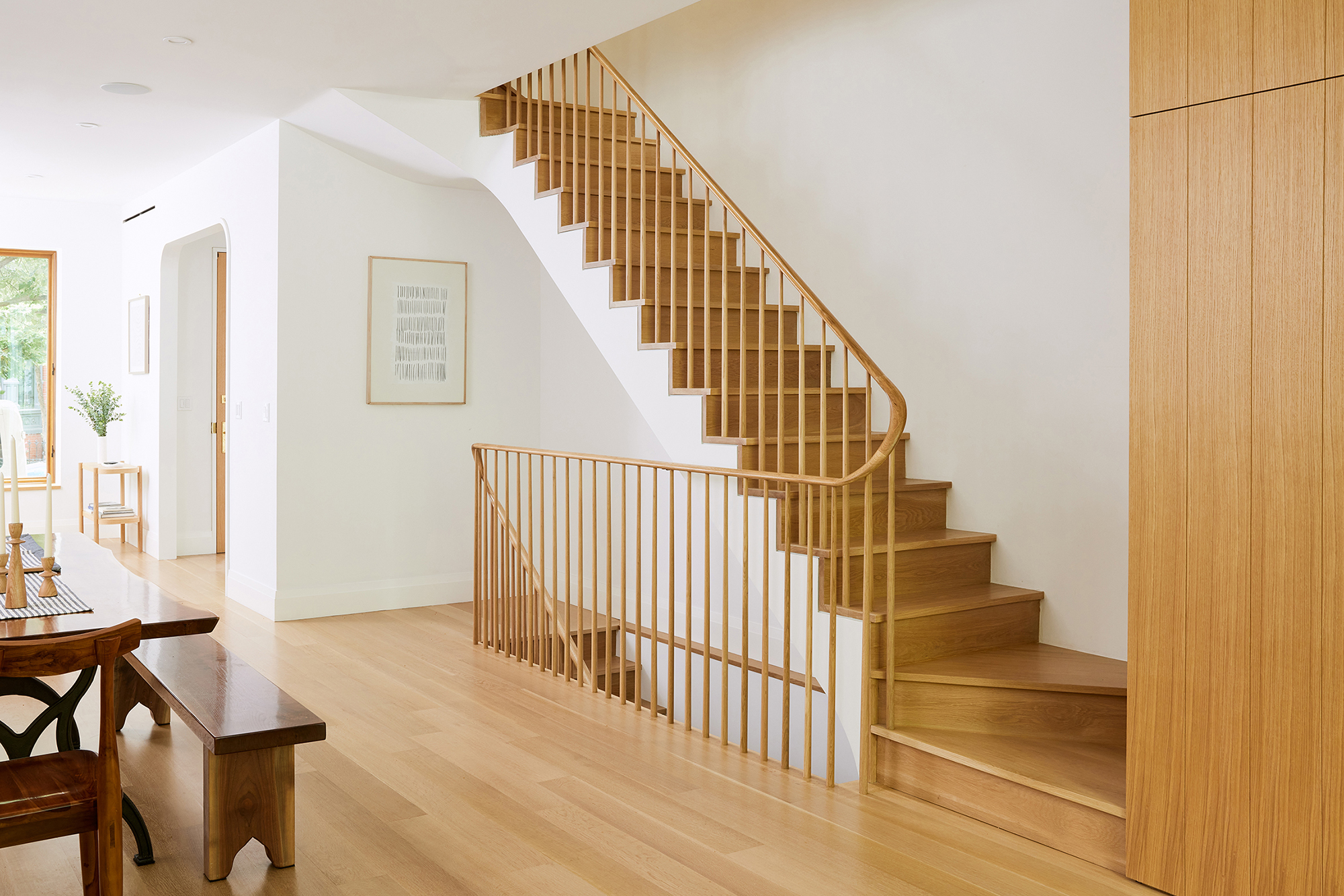 VIEW OF MAIN LEVEL STAIRS ON RIGHT