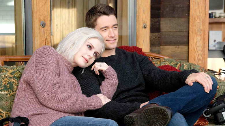Olivia Moore (Rose McIver) and Major Lilywhite (Robert Buckley) end up comfortably happy in iZombie.
