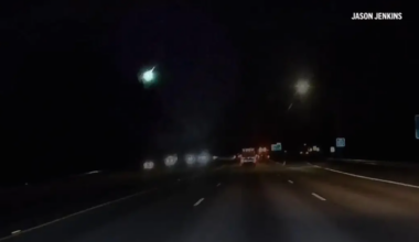 Bright green fireball captured on video in Pacific Northwest sky as another meteor streaks across U.S.