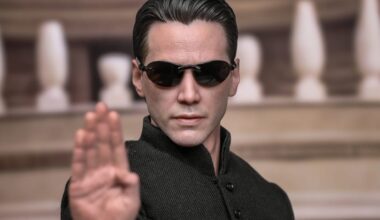 Hot Toys Goes Back Into The Matrix With This Stunningly Lifelike Neo Figure