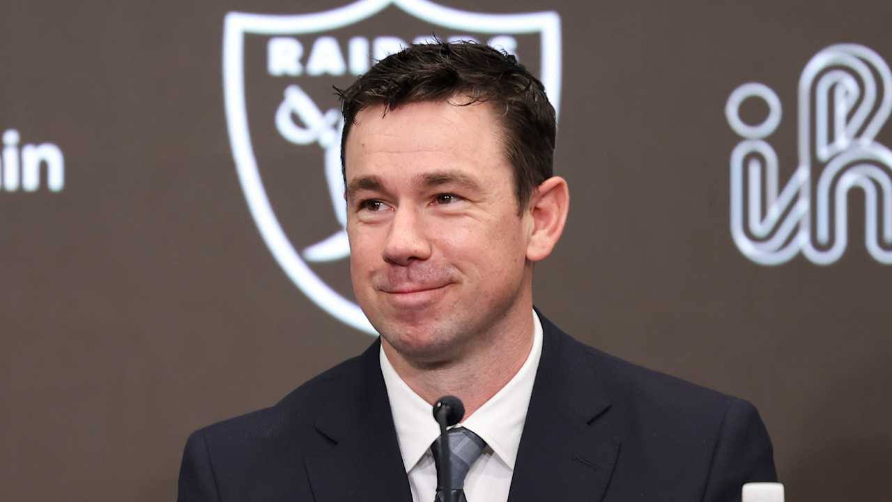 NFL news roundup: Raiders announce 2026 coaching staff for Klint Kubiak's first season - NFL.com