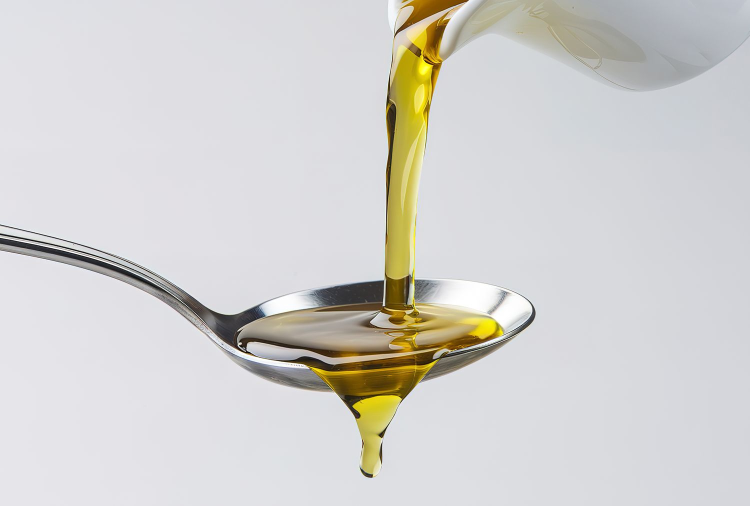 The Healthiest Cooking Oil, According to Dietitians