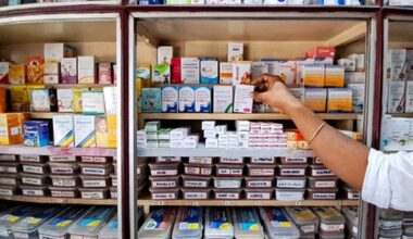 90 FDC drug samples, including Paracetamol, found unapproved; regulator asks states to take action