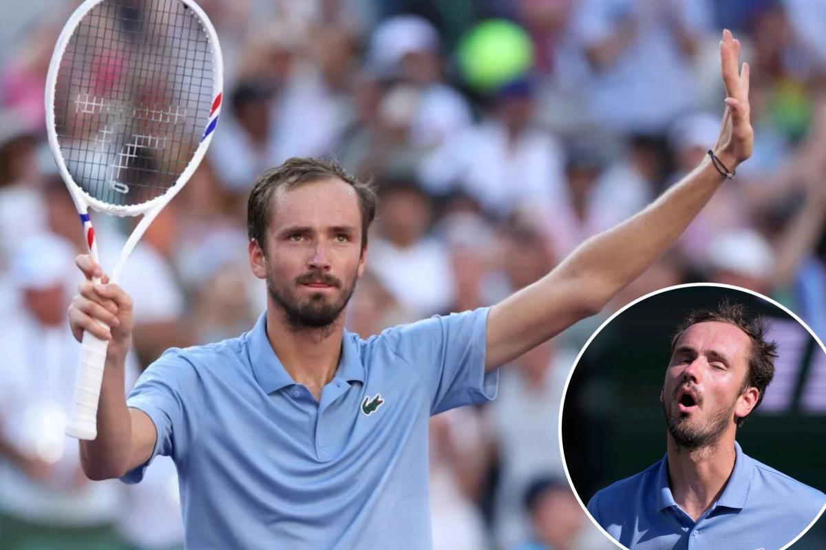 Daniil Medvedev makes plea to United to find his missing bags after flight to Miami Open