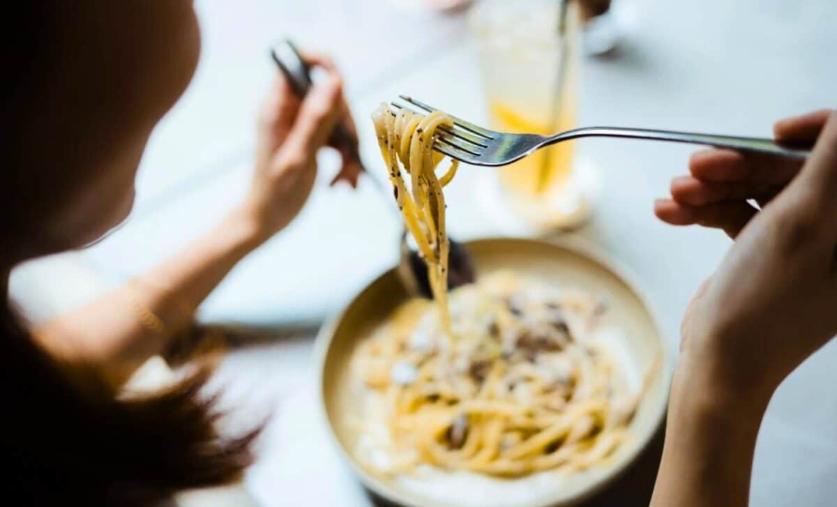 Nutrition Experts Agree This Is What You Should Eat At Night