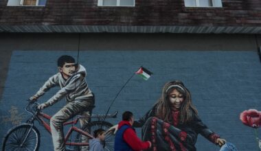 For U.S. Muslims, immigration crackdown fears, new war worries and anti-Muslim rhetoric cloud Ramadan