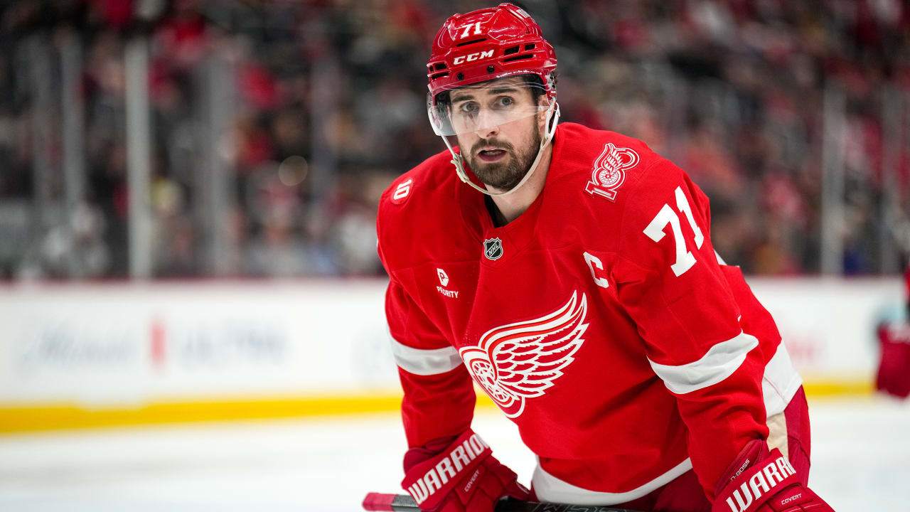 Larkin out at least 2 weeks for Red Wings with lower-body injury