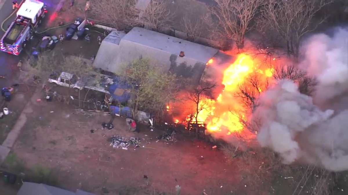 Oklahoma City crews rescue dogs after flames engulf building