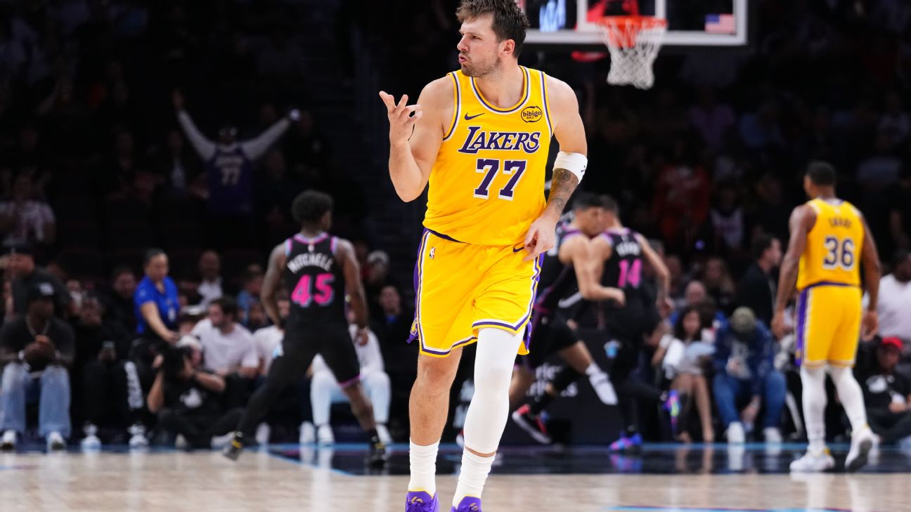 Luka Doncic puts up 60 vs. Heat as Lakers' win streak hits 8