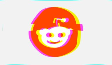 distorted reddit logo