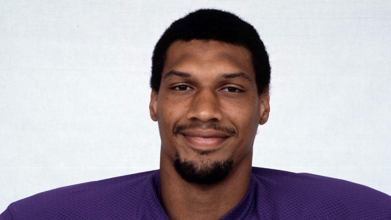 Vikings Mourn the Loss of Ring of Honor Member Joey Browner