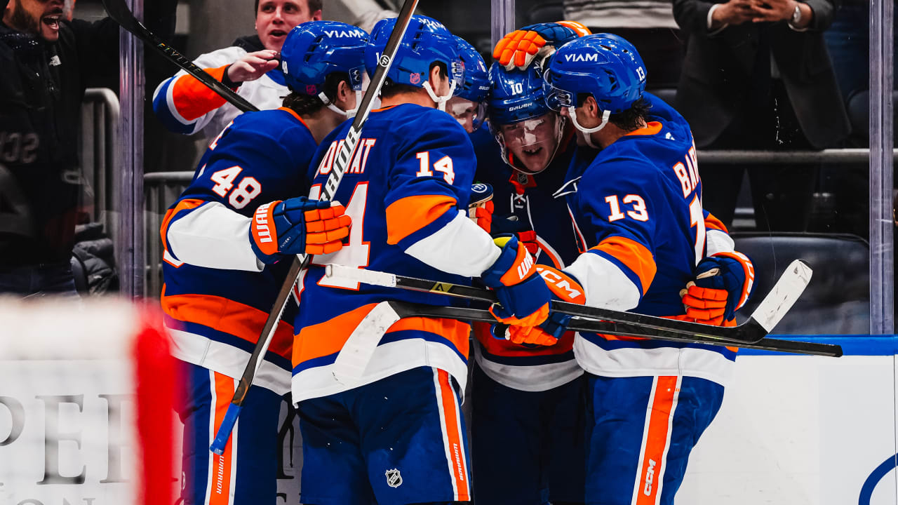 NHL On Tap: Islanders host Panthers thriving on home ice